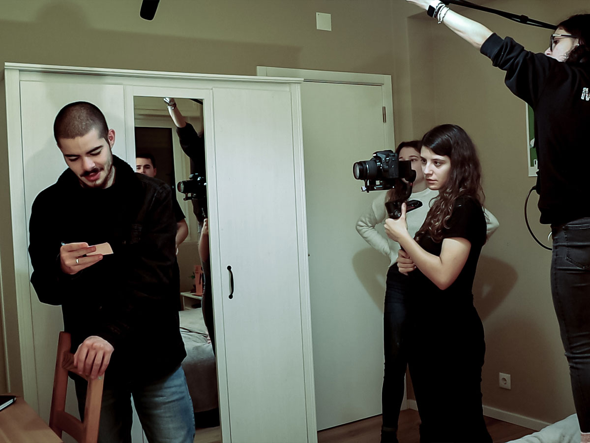 Imagem de Behind The Scenes de Unveiled Paradox